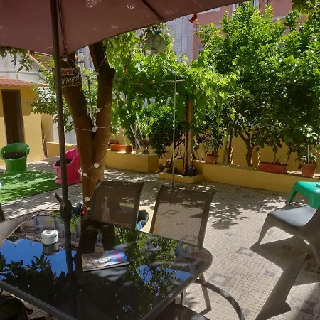 Appartement Cozy Studio With Garden Lisboa