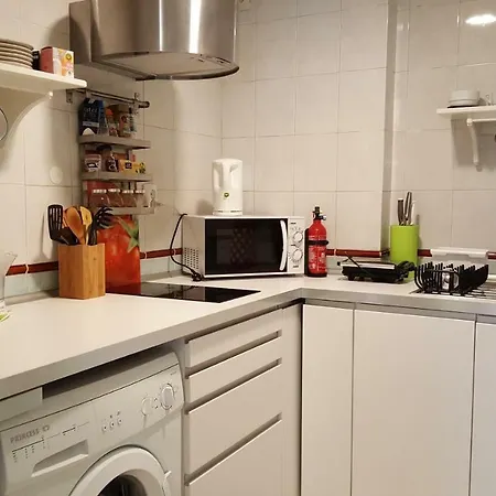 Cozy Studio With Garden شقة Lisboa