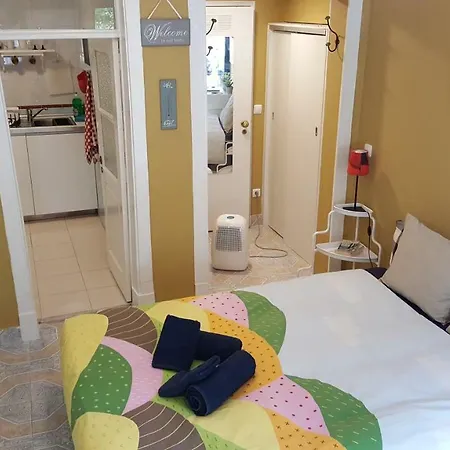 شقة Cozy Studio With Garden